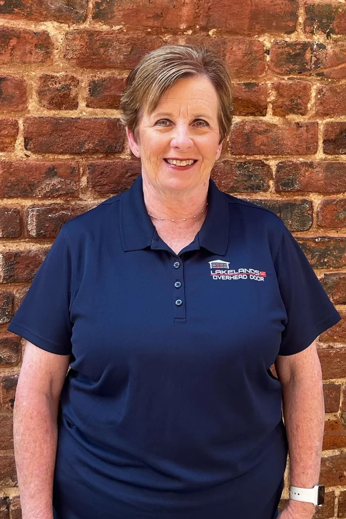Donna Knight Customer Service and Accounts Receivable